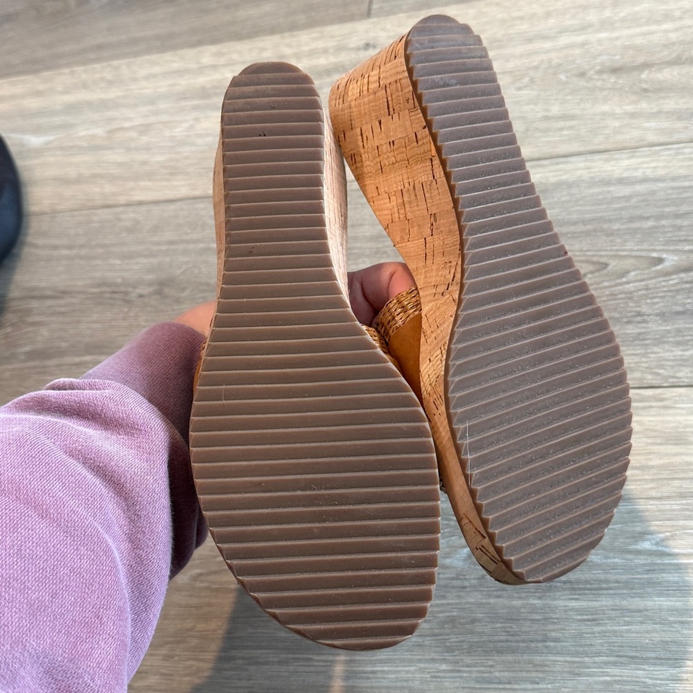 Vaneli Cattee Wedge Open Toe Sandal Size 7.5 - Picture 6 of 10
